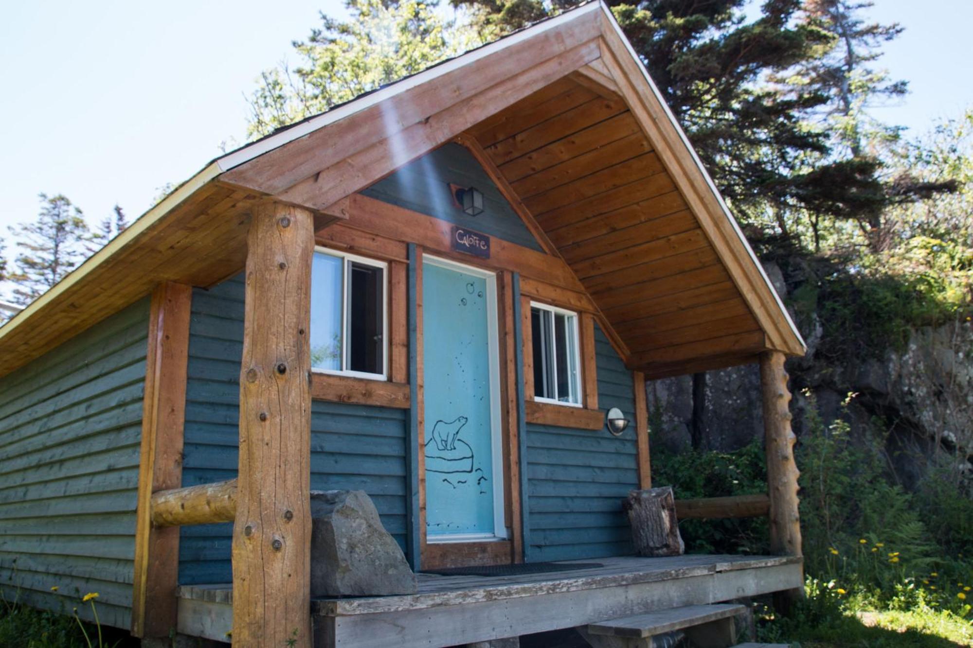 Auberge Festive Sea Shack Sainte Anne-des-Chênes Exterior foto